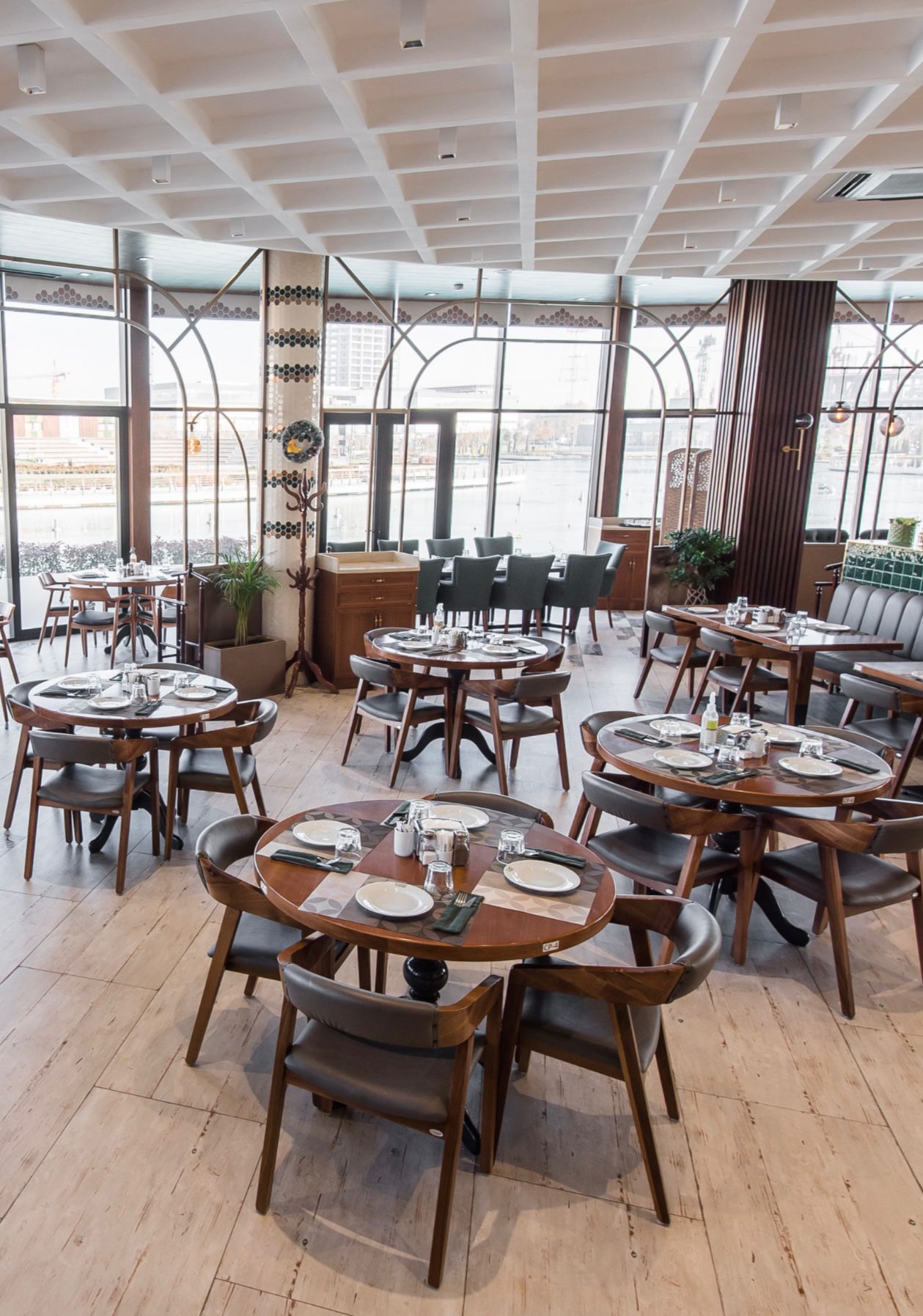 Restaurant project at scale